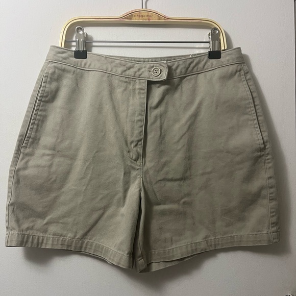 Vintage J Crew khaki shorts, size 6, great condition - Picture 1 of 3
